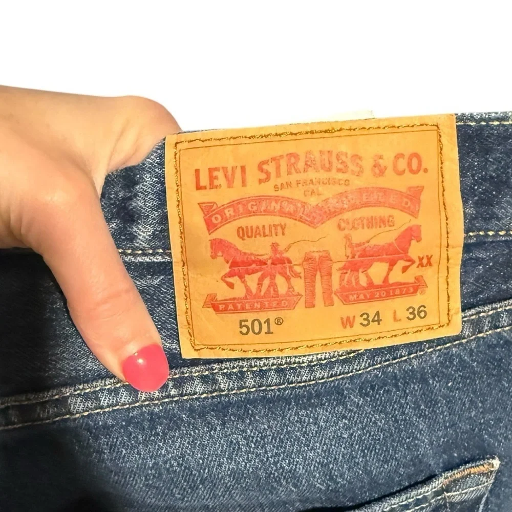 Levi’s 501 Original Fit Button Fly Jeans W34 L36 excellent like-new condition